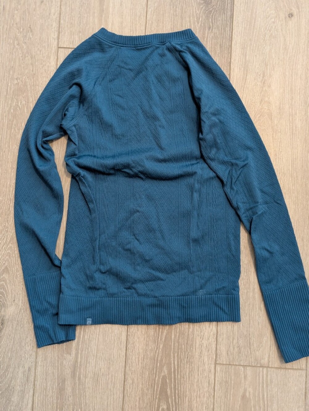 Lululemon Rest Less pullover Cable Pattern Size Small - Picture 4 of 7
